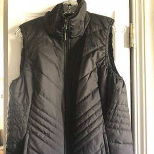 TNF Mossbud Reversible Vest
